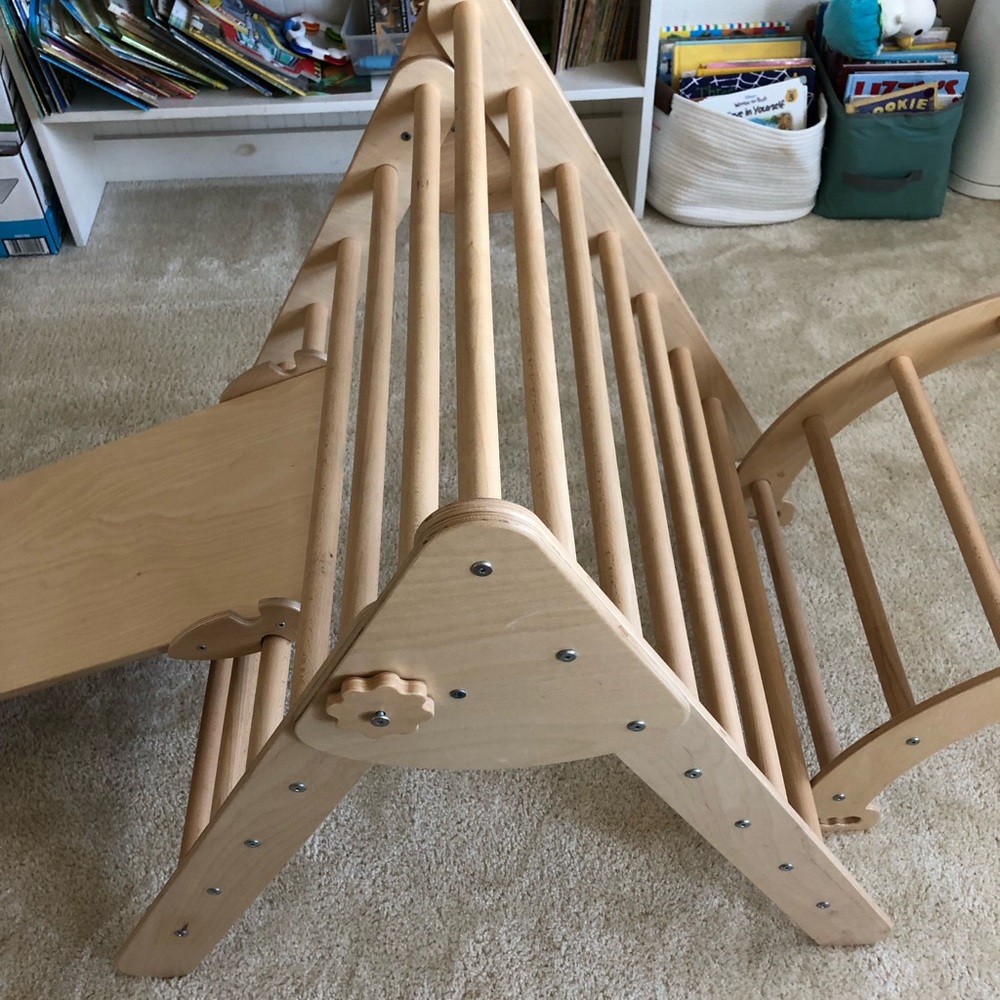Pickler Triangle 3 piece Set (Triangle, ramp & arch). Wood and Hearts.